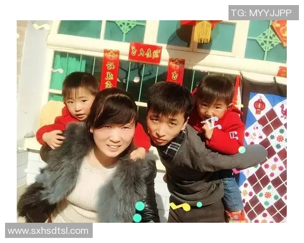 足球明星喜迎女儿降临家庭幸福瞬间温馨时刻尽显父爱光辉